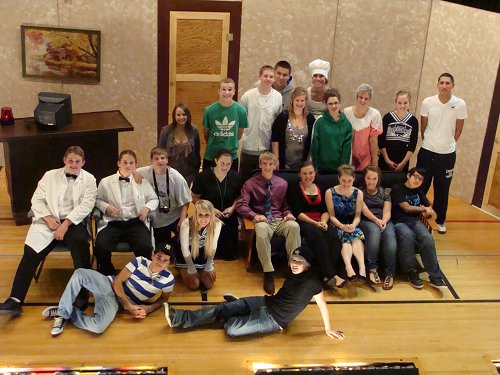 10-12 grade play cast